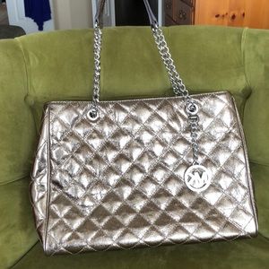 Michael Kors Susannah Large Quilted Tote Nickel